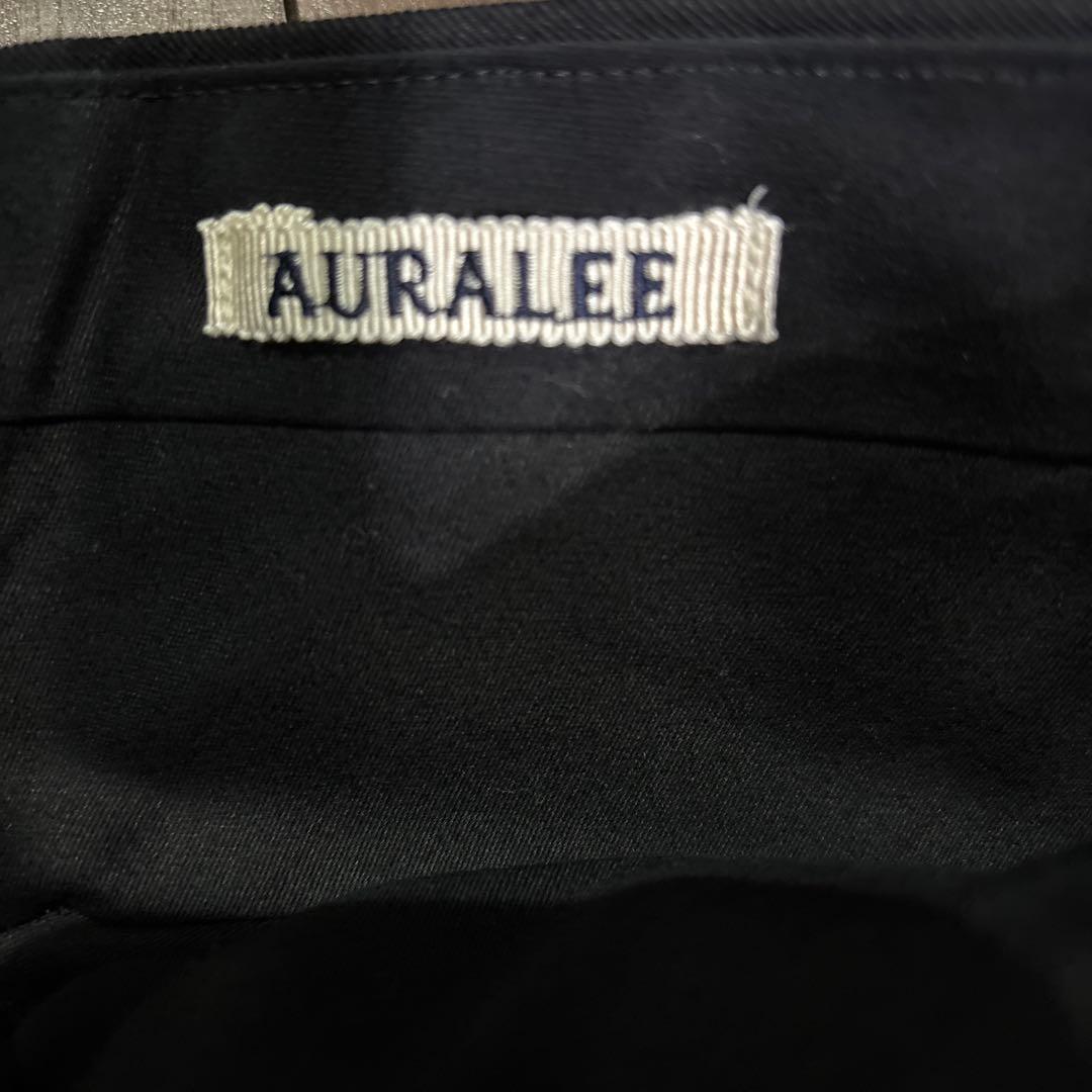 AURALEE　LIGHT WOOL MAX GABARDINE SHORTS