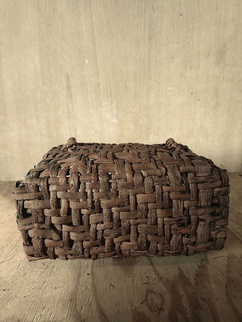 ピ*子様 信州安曇野の山葡萄かごバック。里山手仕事。