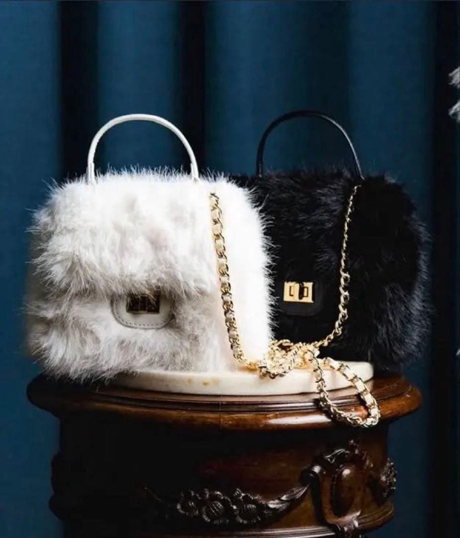 シェリエ　sheller 5周年スペシャルノベルティ　ファーBAG