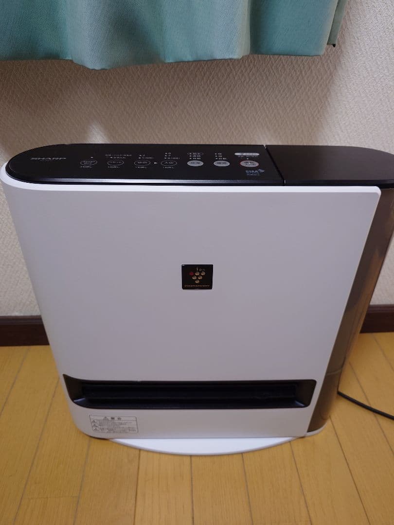 シャープ　プラズマクラスター電気暖房機HX-RK12