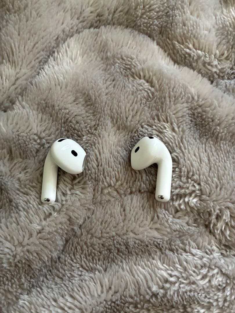 （正規） AirPods ワイヤレスイヤホン 4世代　両耳