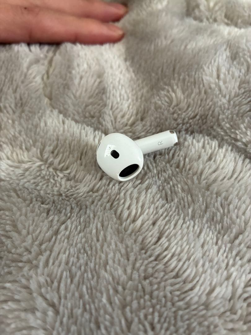 （正規） AirPods ワイヤレスイヤホン 4世代　両耳