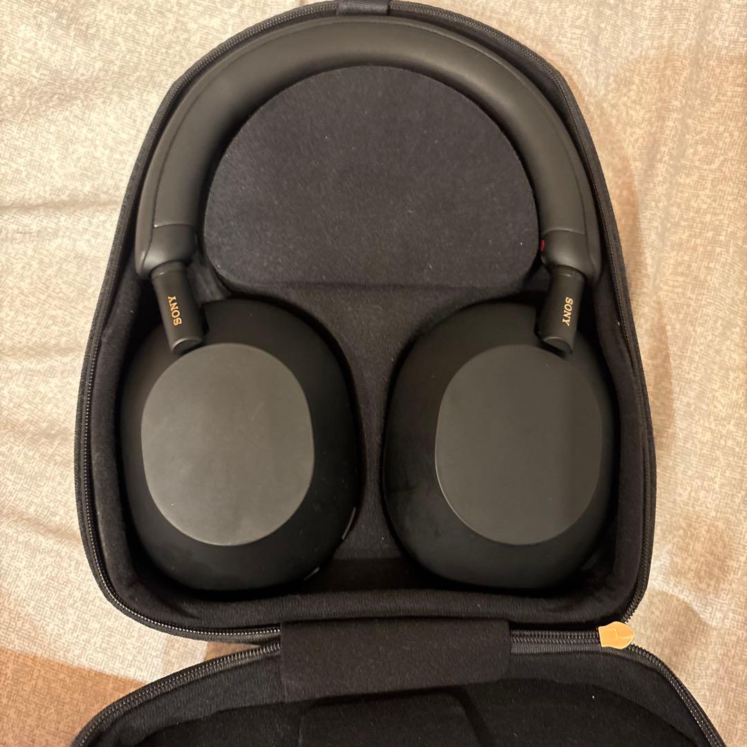 かめSony WH-1000XM5ワイヤレスヘッドホン ブラック　ソニー