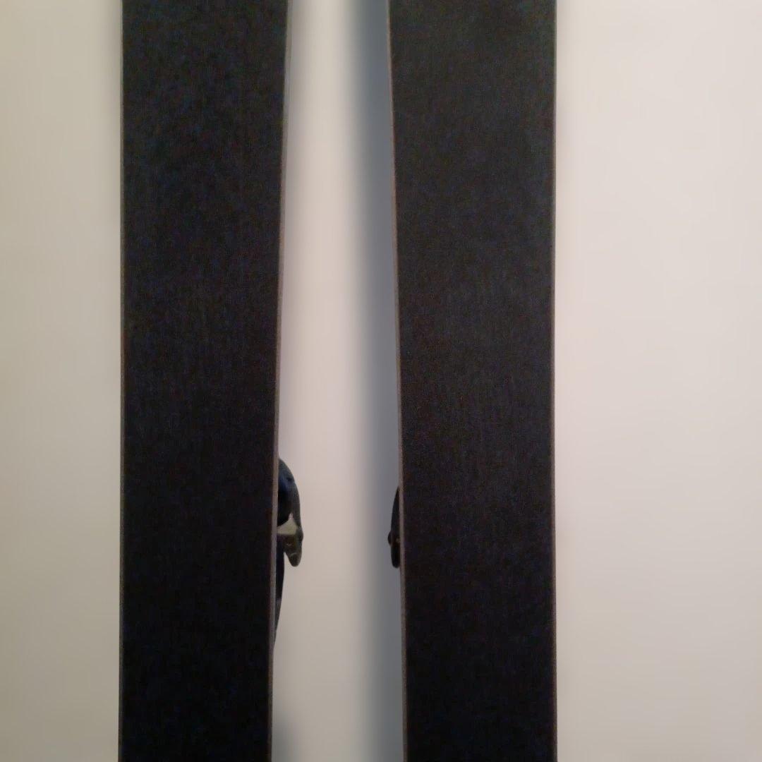 Volkl スキー板　目立った傷や汚れ無し