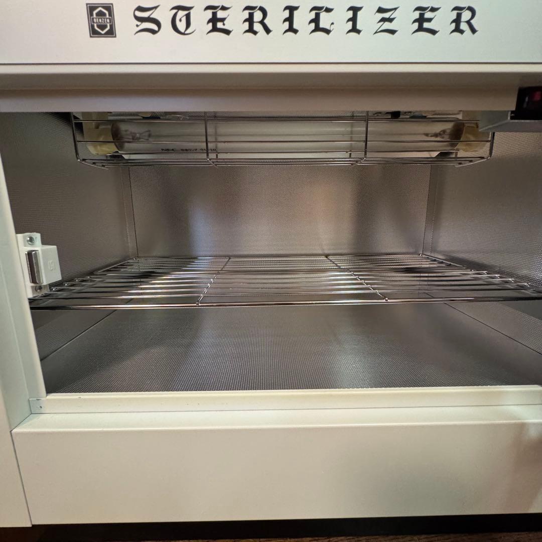 さやGL-10 殺菌灯付き保管庫 美品