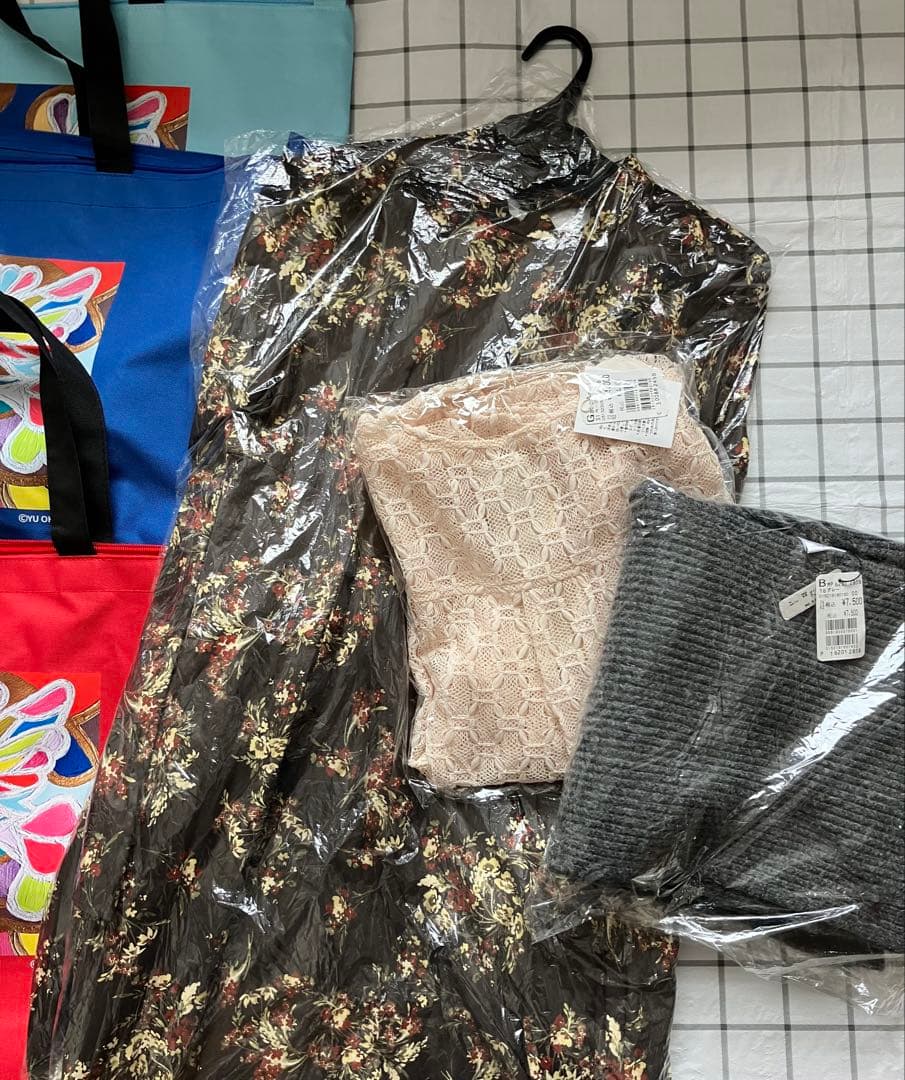 ヤマダヤ 福袋　セット⑤ ワンピース　トップス　まとめ売り　マフラー