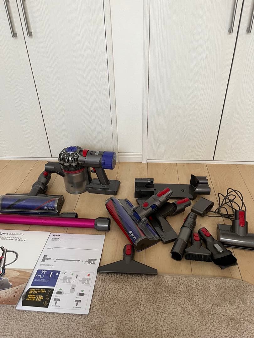 ダイソン v8 absolute + 付属品多数