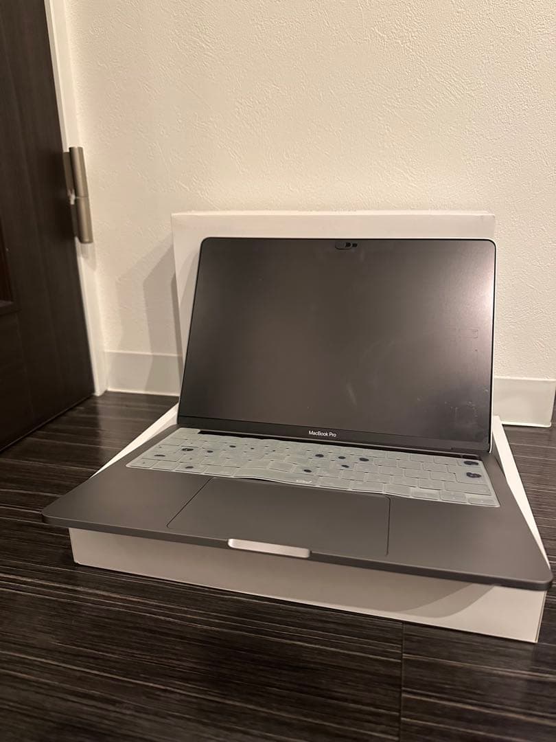【最終値下げ】Apple MacBook Pro スペースグレー 13インチ
