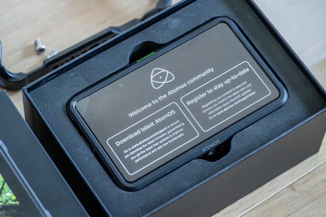 【新品未使用】Atomos SHINOBI SmallRigケージ付き