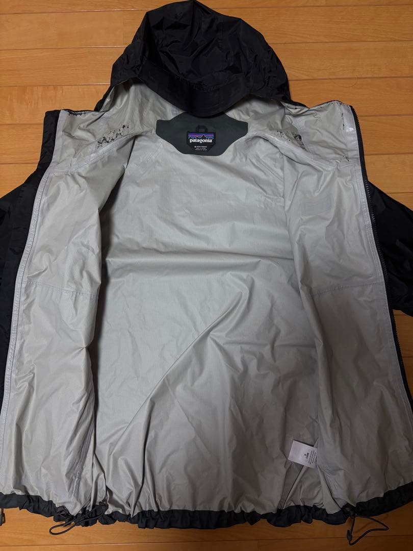 patagonia メンズ M ブラック ナイロンジャケット