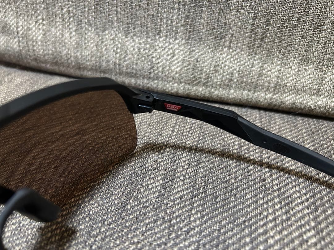 オークリー OO9463A-0439 スートロライト サングラス