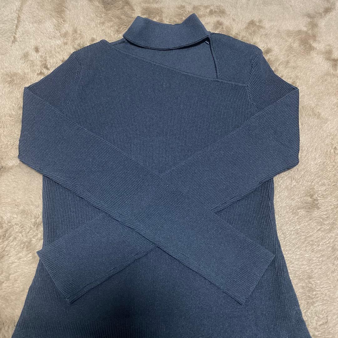 アニュアンス　デザインネックナローニットワンピース