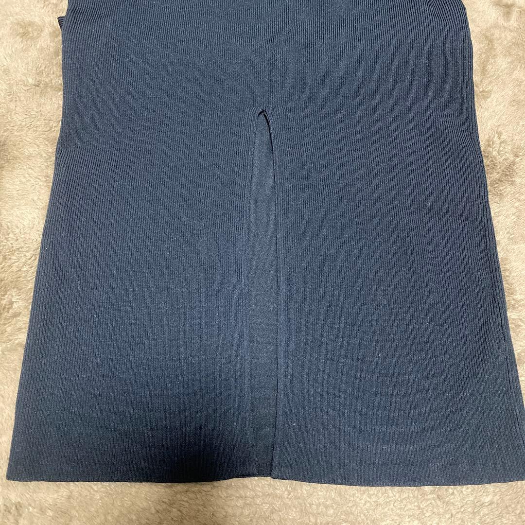 アニュアンス　デザインネックナローニットワンピース