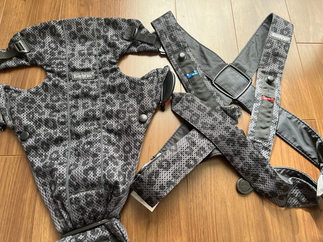 ベビービョルン　キャリアMINI Air ヒョウ柄