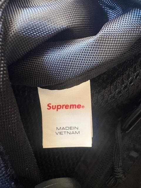 極上美品！人気⭐️【Supreme】ショルダーバッグ ブラック CORDURA⭐