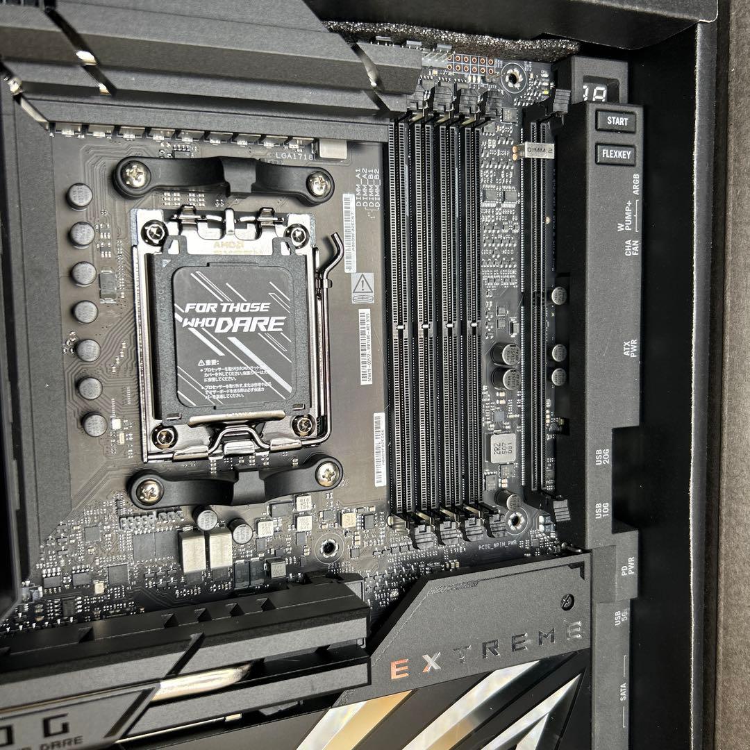 ROG CROSSHAIR X870E EXTREME AMD AM5 マザー