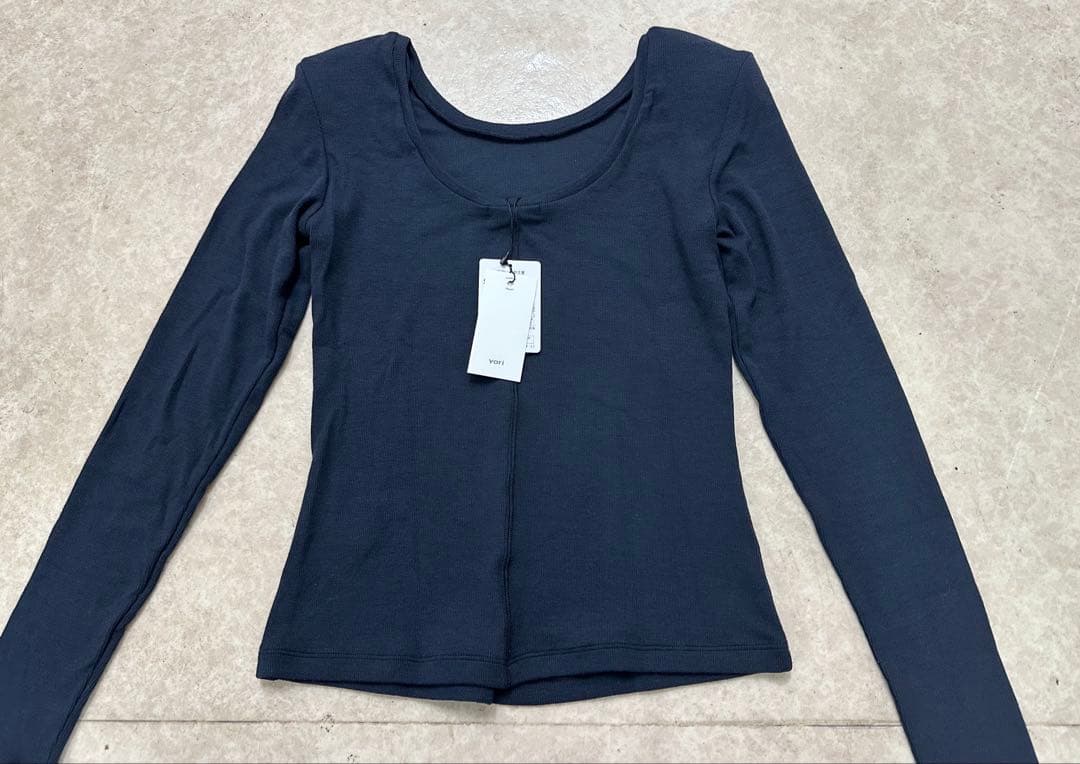 yori 24AW 肩パッド付きバックレスロンTee ネイビー38size