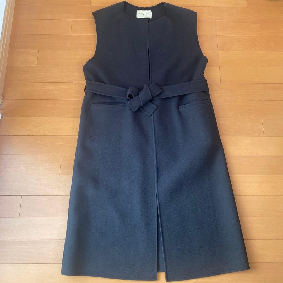 ユナイテッドアローズ　ノーカラージレ