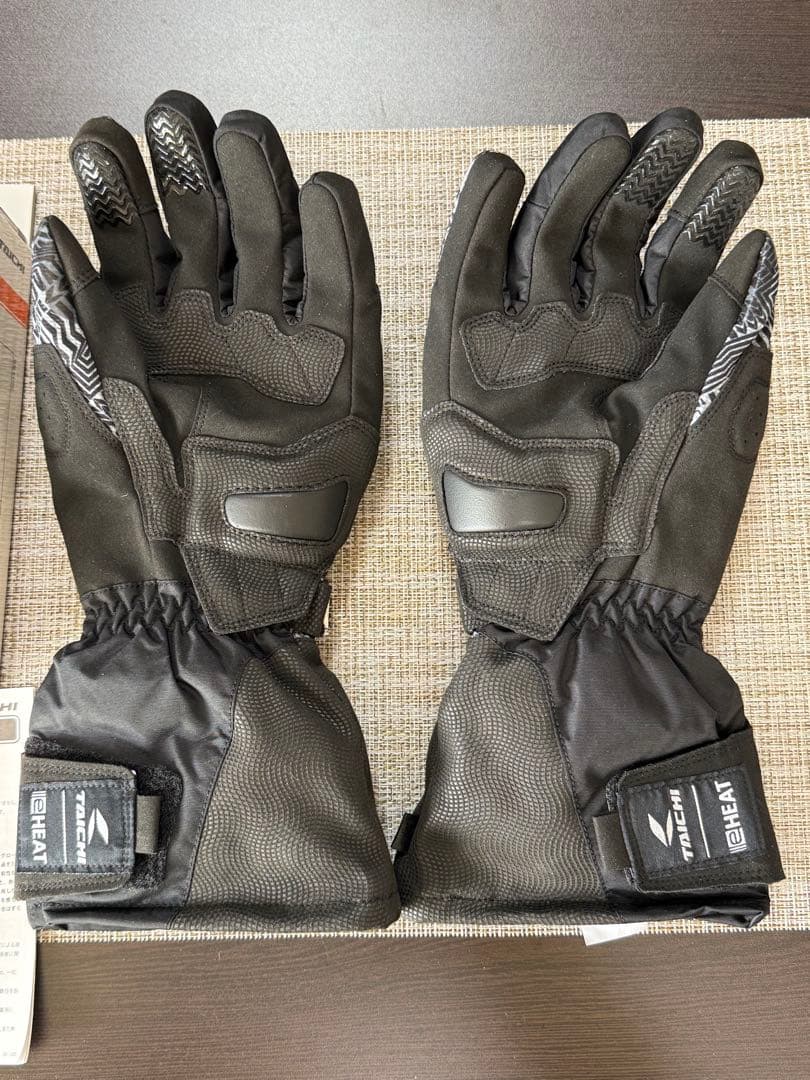 ★値下げ★ RSタイチの電熱グローブ（L）と充電器BTセット（新品未使用）