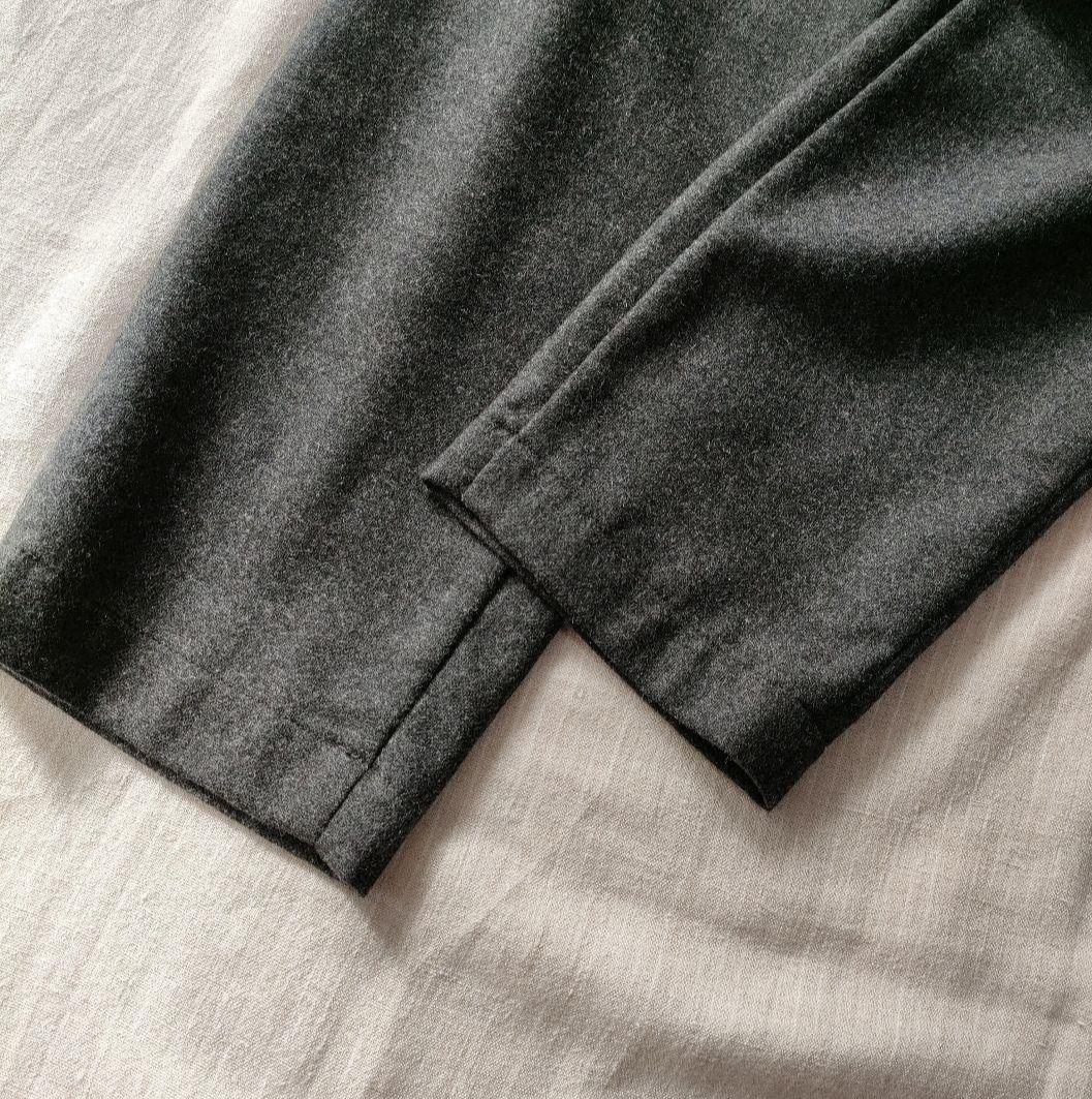 Vm 　ヴーム　ウールパンツ　ダークグレー