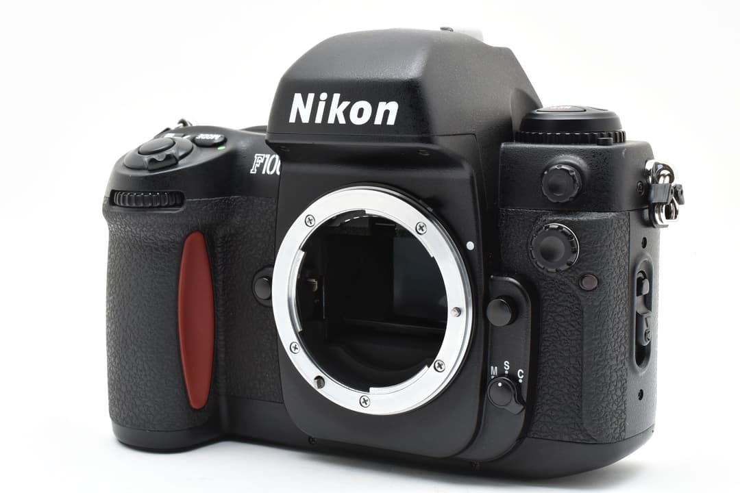 R*t様 ■ 美品 ■ ニコン　Nikon F100 ボディ
