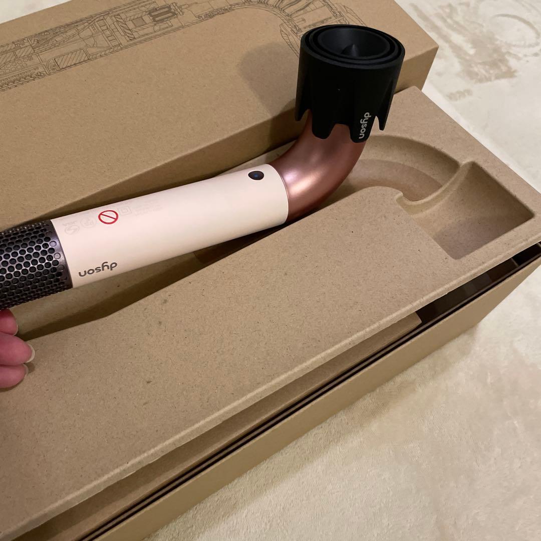 Dyson Supersonic ヘアドライヤー ホワイト/ローズゴールド