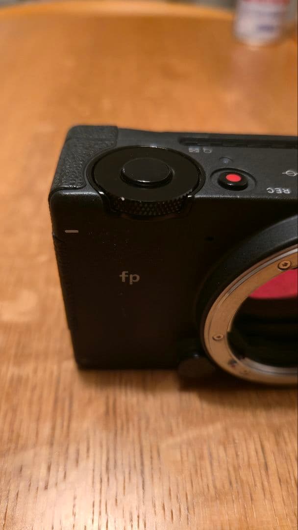 SIGMA fp 本体 20日まで特別価格