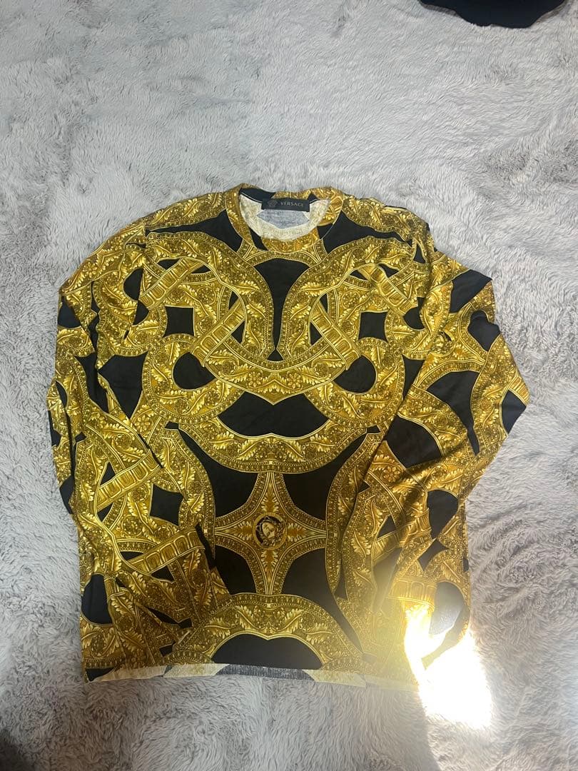 VERSACE ゴールドパターン 長袖Tシャツ 52