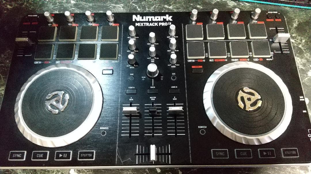 Numark Mixtrack Pro II 動作品 PCDJ コントローラー