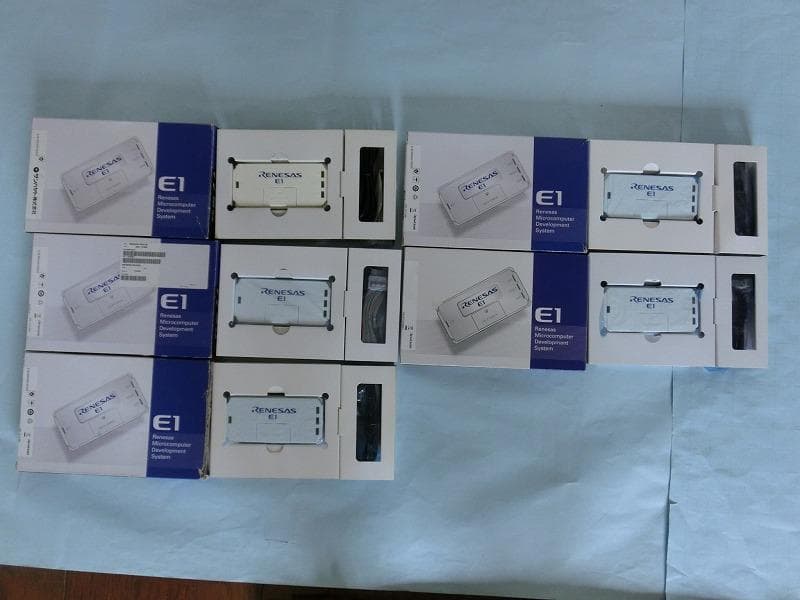 ルネサス　Renesas 　E1エミュレータ　マイコン　デバックツール　在庫5個