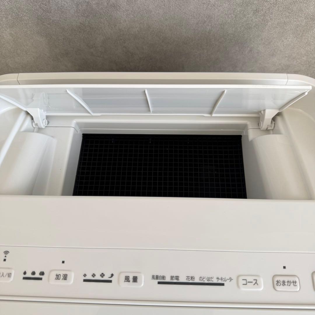 DAIKIN 空気清浄機 ホワイト 2020年製　【MCK70WJ-T】