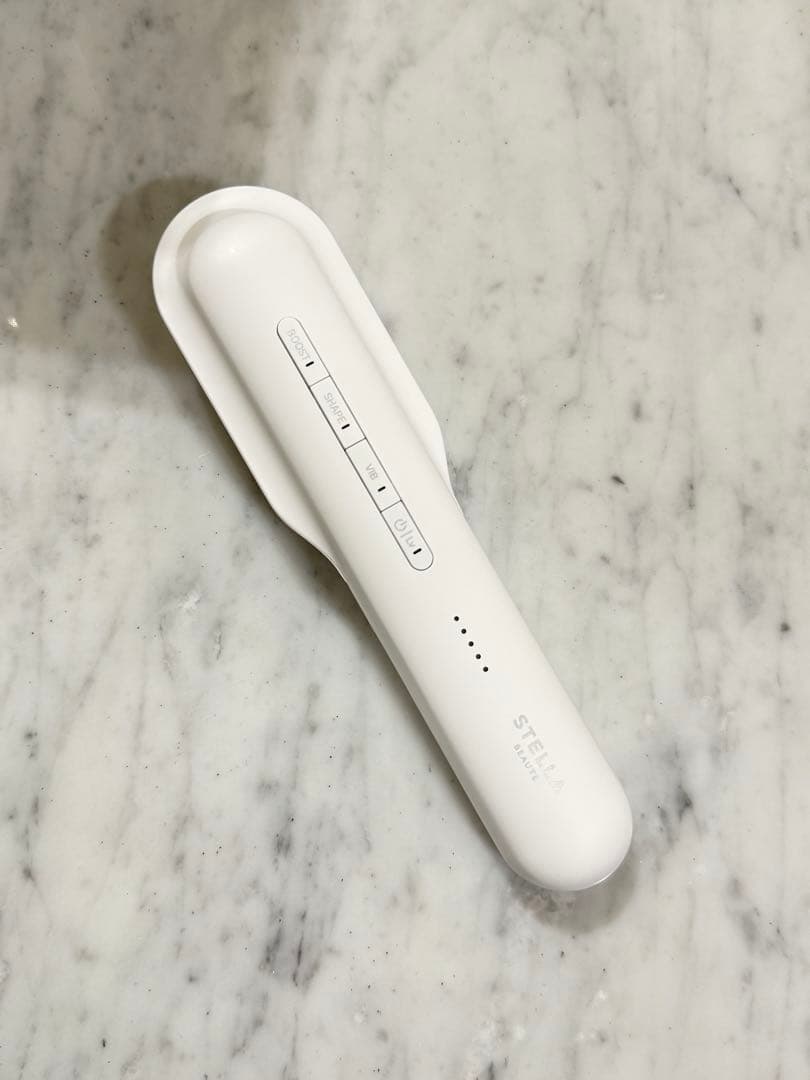 ステラボーテ　レーザー & EMSリフトブラシ PRO 2.0