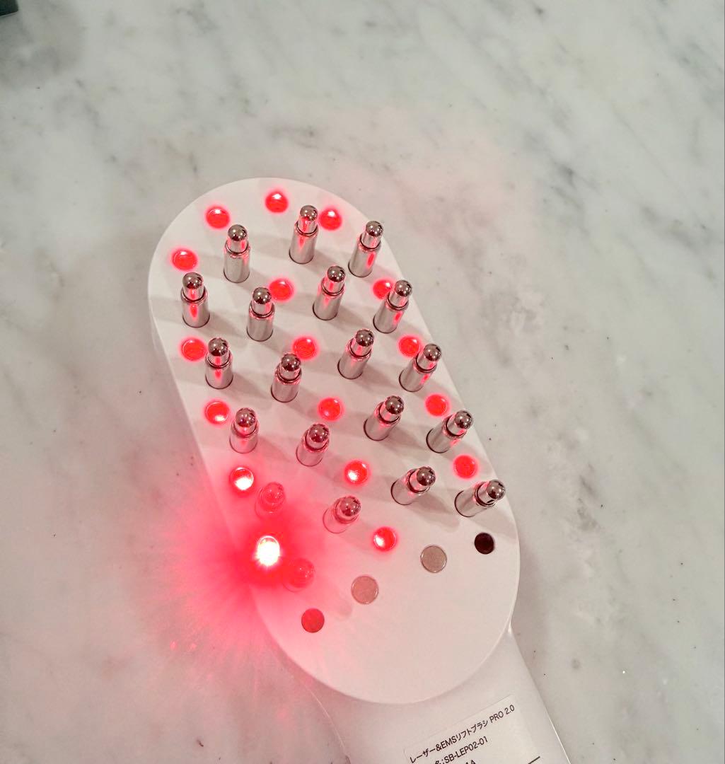 ステラボーテ　レーザー & EMSリフトブラシ PRO 2.0