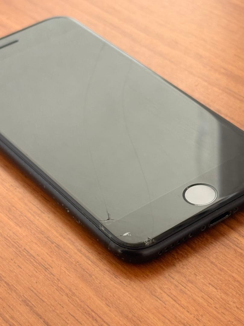 Apple iPhone SE 第二世代 MHGP3J/A 256GB