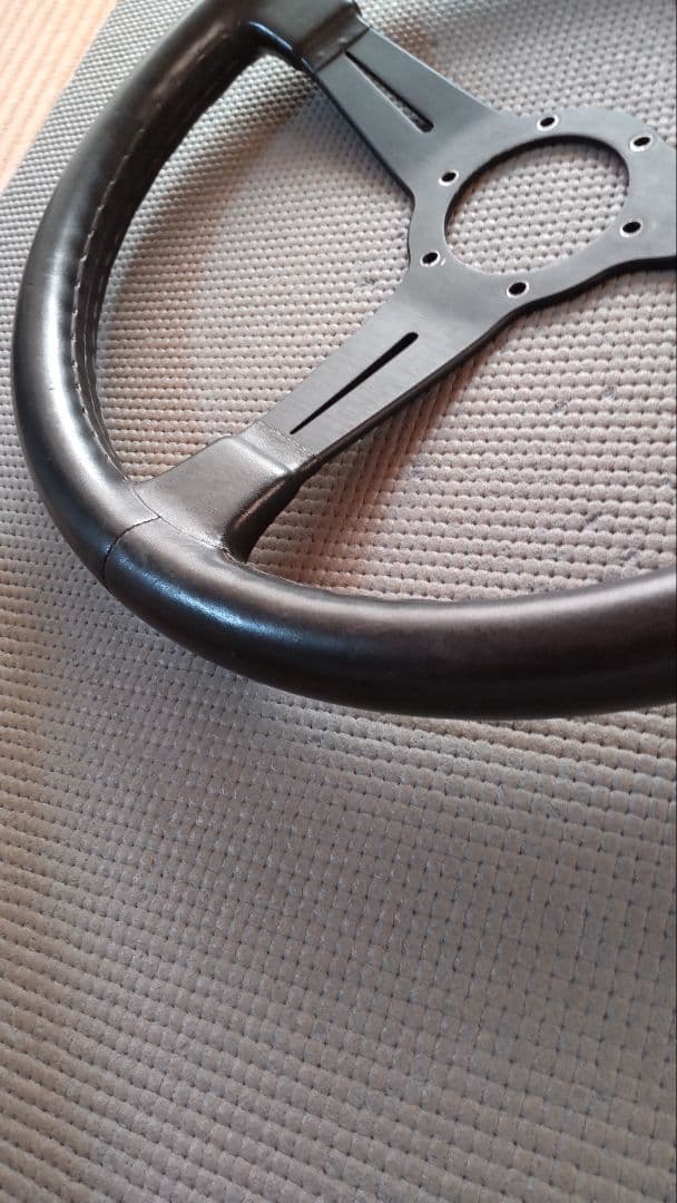 ナルディステアリング　36Φ