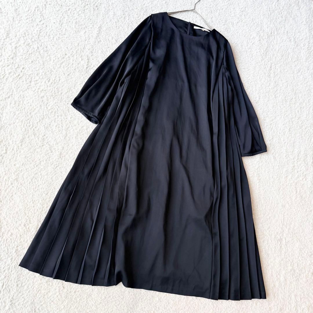 ジユウク プリーツロングワンピース サテン 大きいサイズ 44 ネイビー未使用級
