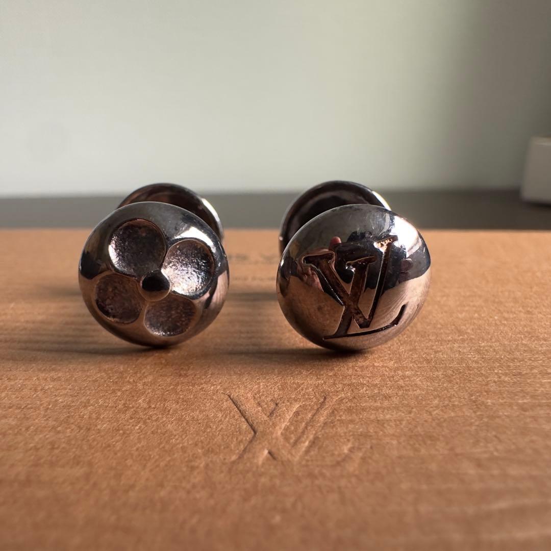 ルイヴィトン カフスボタン ケース付き