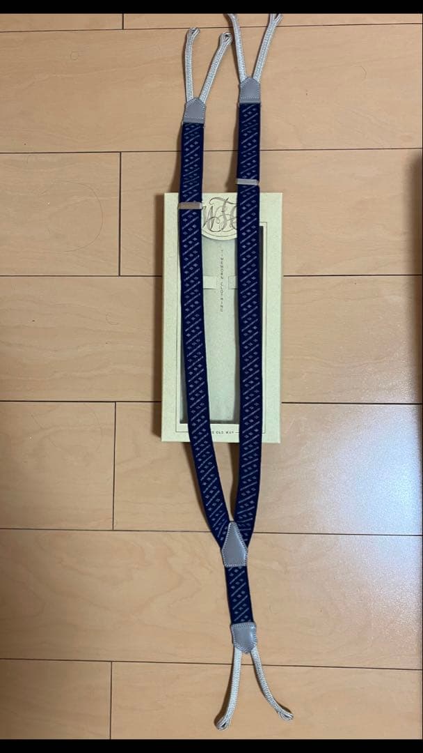 アットラスト ドレスサスペンダー