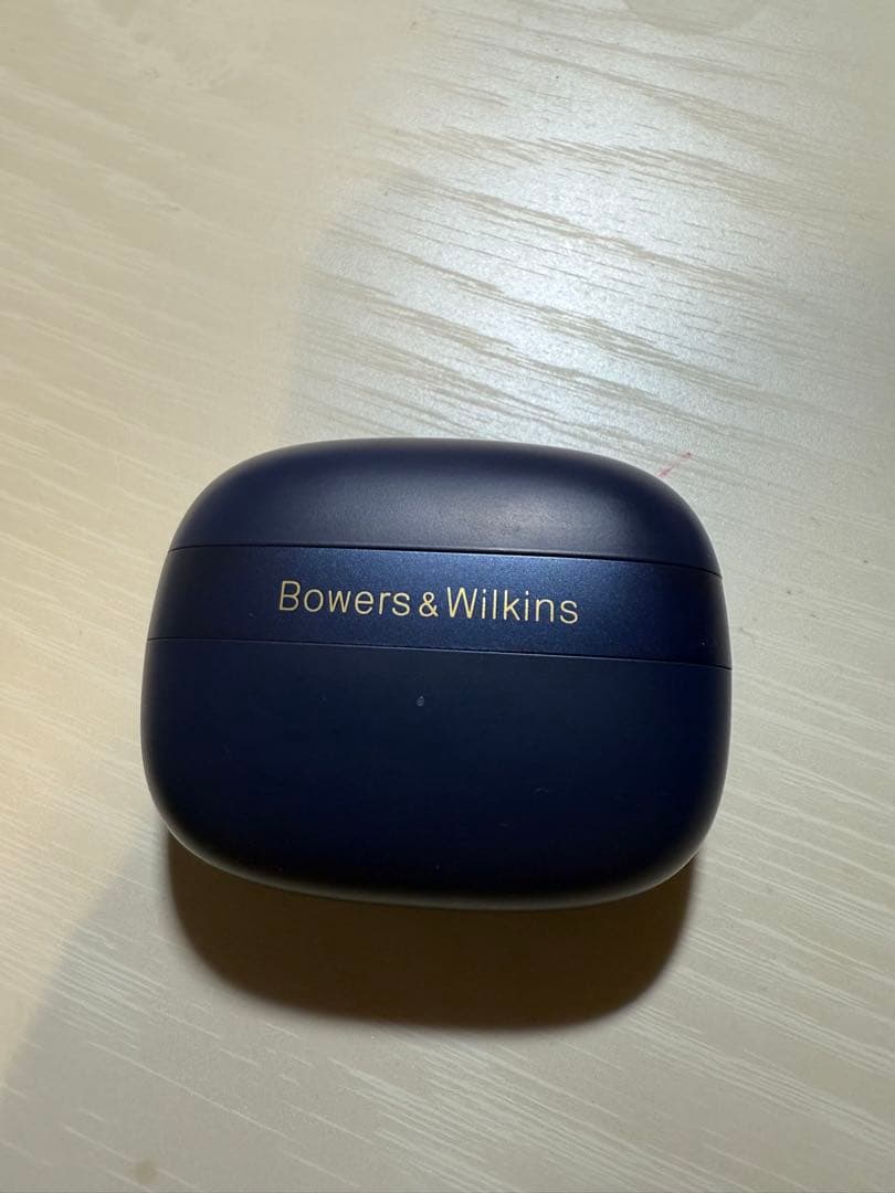 美品　Bowers & Wilkins ミッドナイト・ブルー Pi8/MB