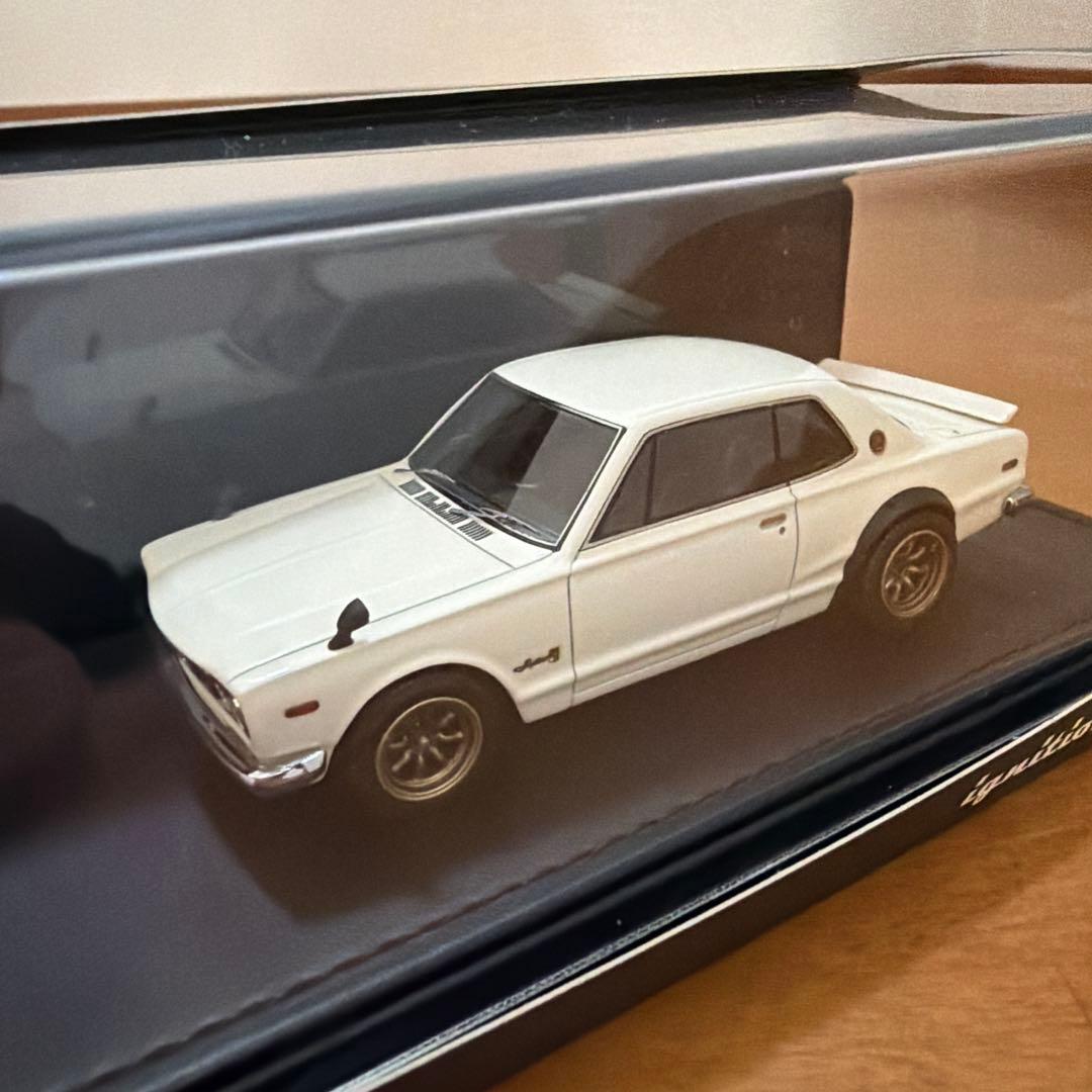 ソン様 スカイライン 2000 GT-R 白 1/43