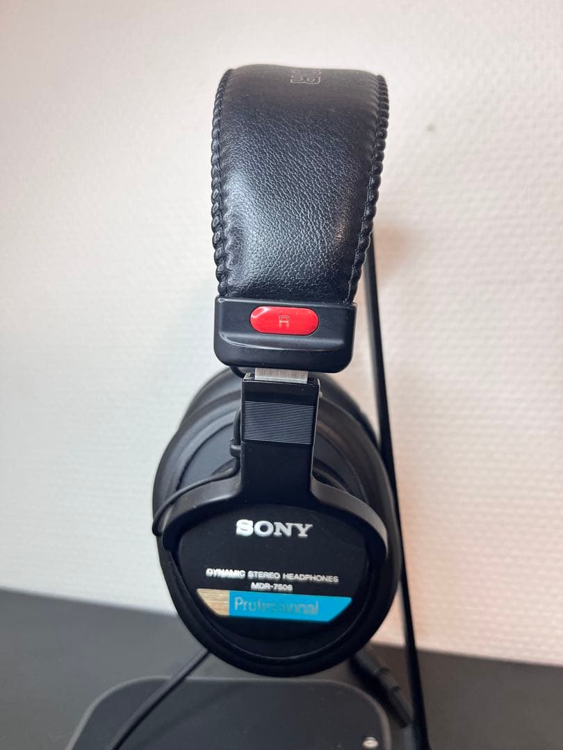 【モニターヘッドフォン】SONY MDR-7506