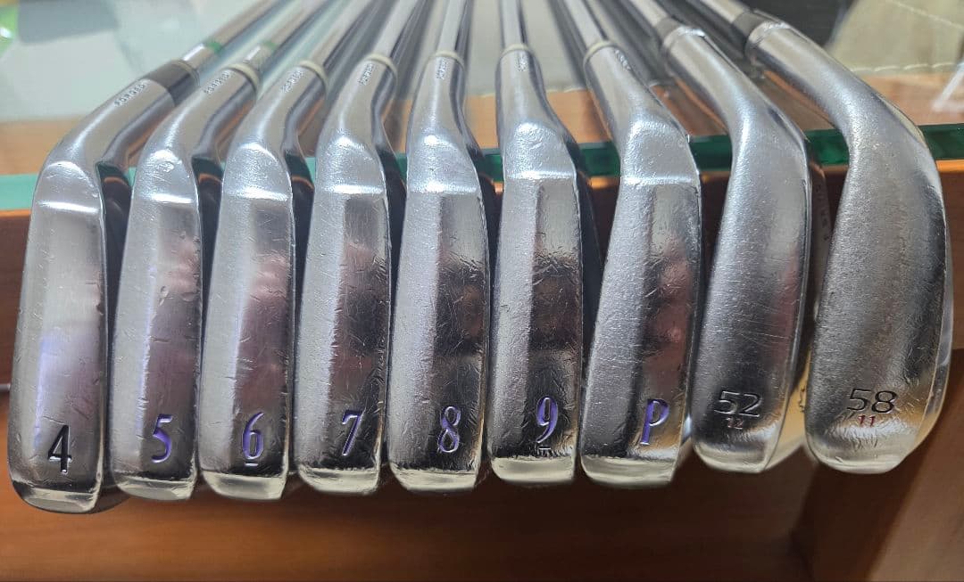 スリクソン　Z745　DG　S200　アイアンセット 4-9 P 52 58