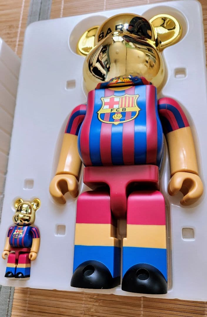 記念グッズ BE@RBRICK FCB 05-06 CHAMPION Ver. 400%