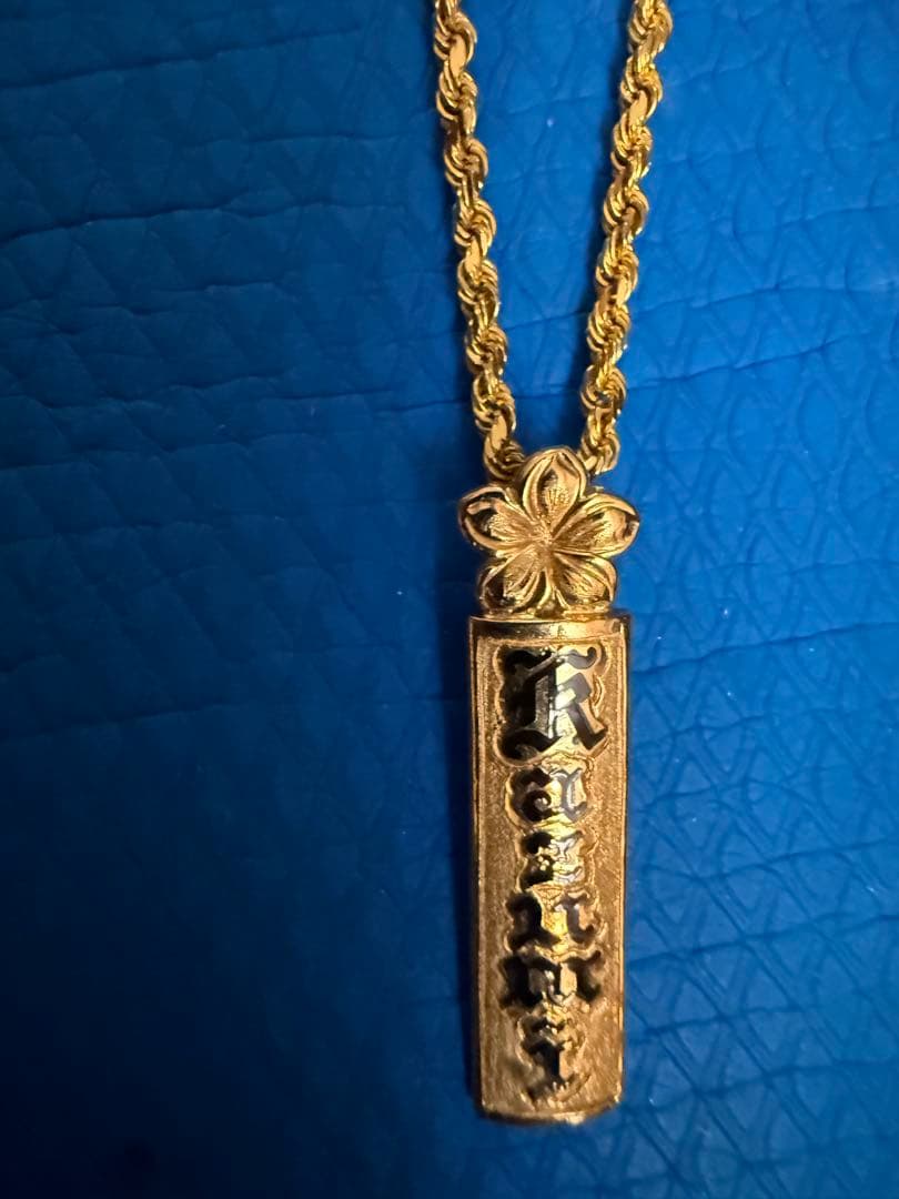 ハワイのフィリップリカードのペンダントトップ