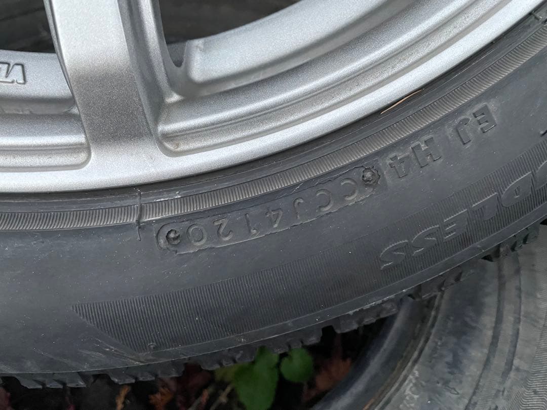 205/50R17 BRIDGESTONE VRX2 スタッドレスタイヤ　4本