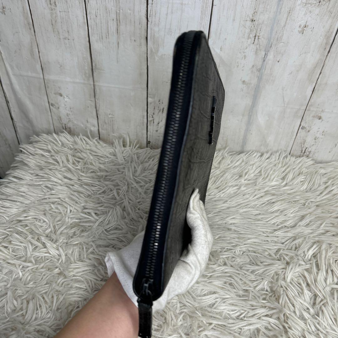 サンローラン　YSL クラッチバッグ　セカンドバッグ　レザー　ロゴ