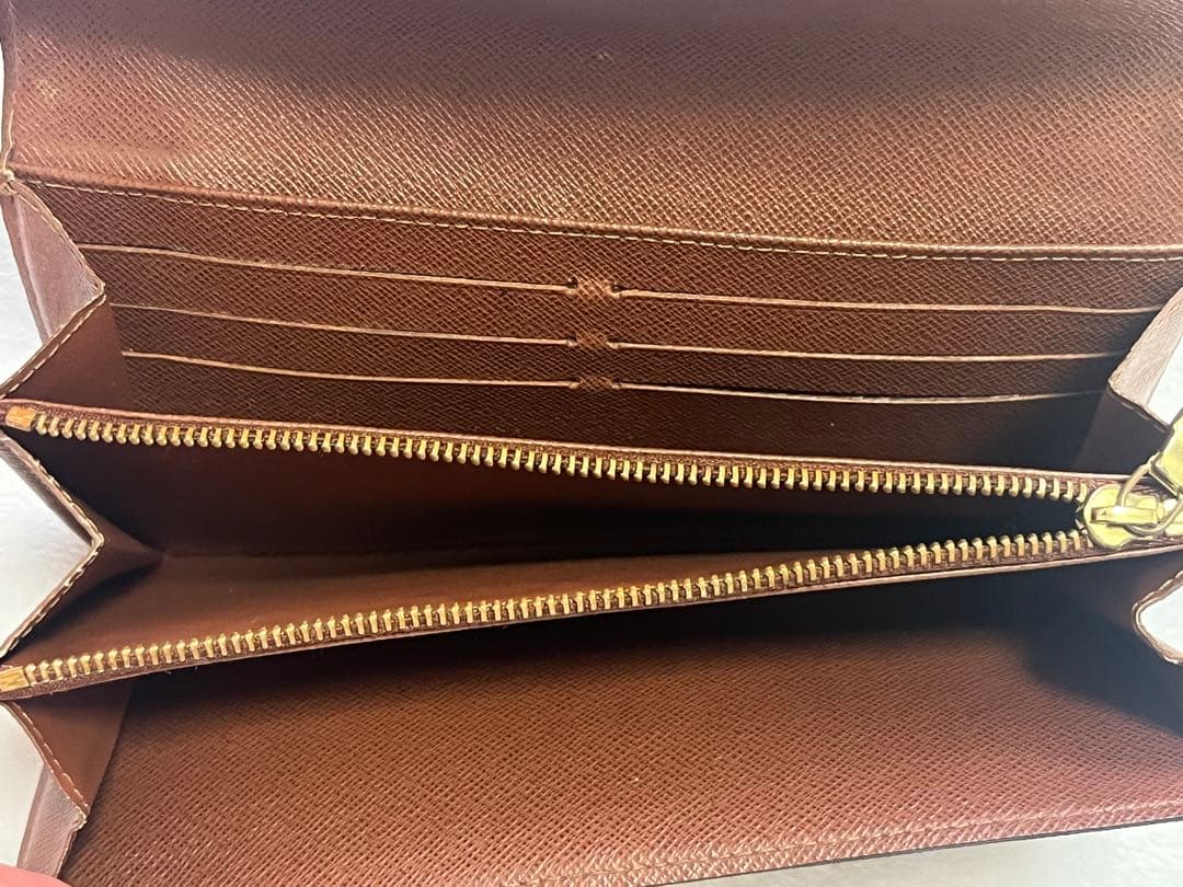 Louis Vuitton モノグラム 長財布　収納袋&箱付き