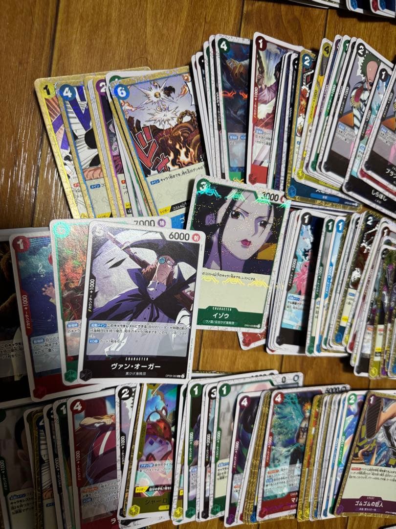 【約500枚】 ワンピースカード　引退品　光り物多数