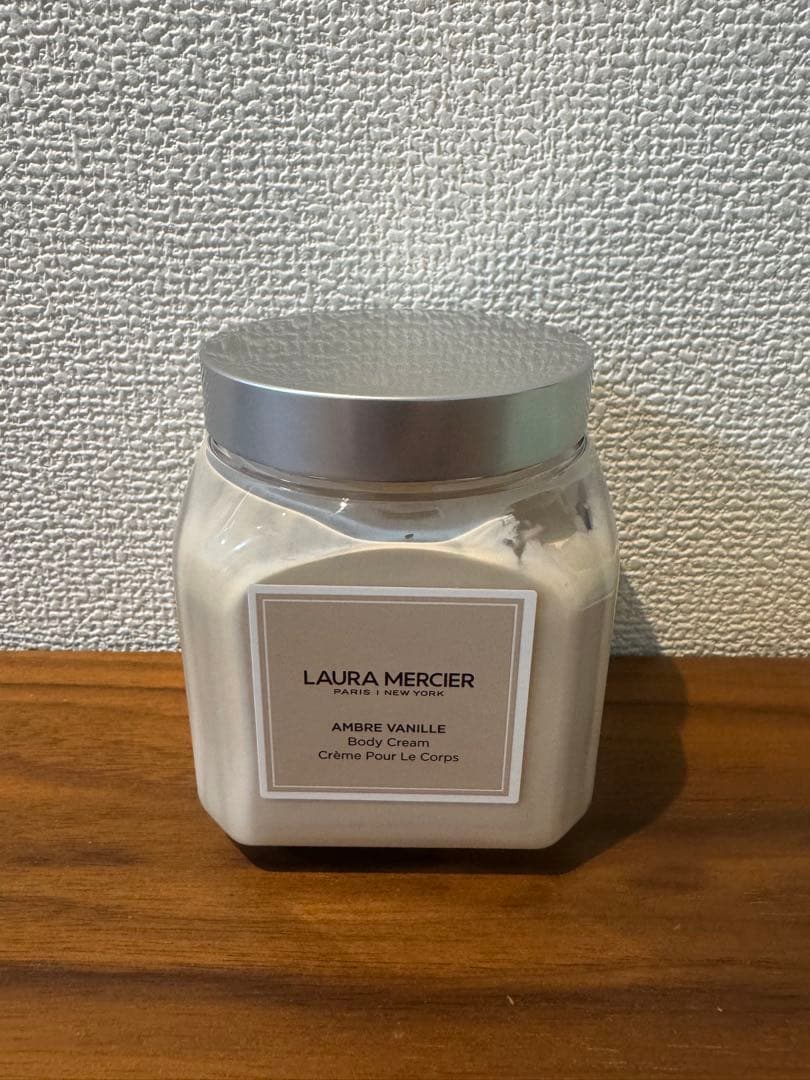 【廃盤商品】ローラメルシェ ホイップボディクリーム アンバーバニラ 300g