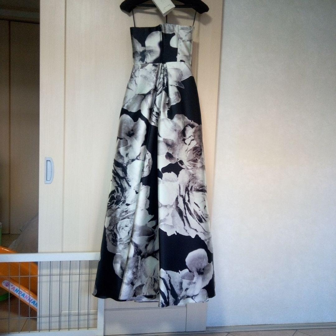 花柄マキシドレスクリーニング済21000円さらに値下げイヤリング、ネックレス付き